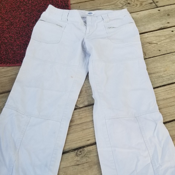 Size 4 old navy khakis - Picture 1 of 2